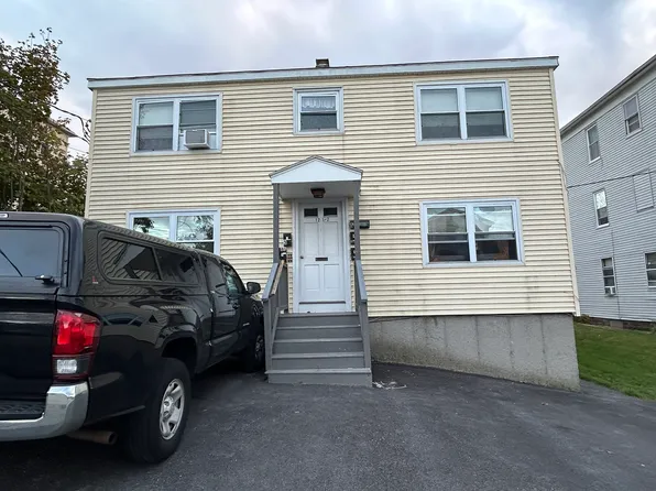 12 1/2 Bourne St, Worcester, MA 01606