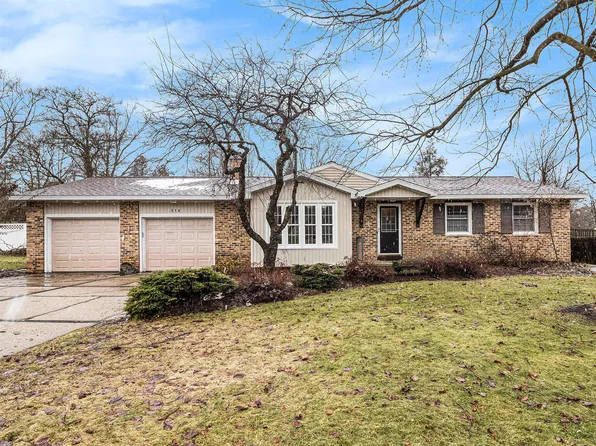 514 Bailey Dr, Big Rapids, MI 49307