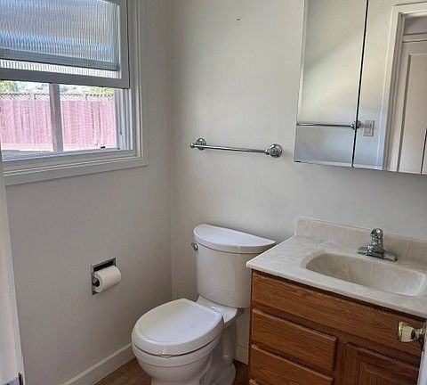 5th image of 214 Meda Ln