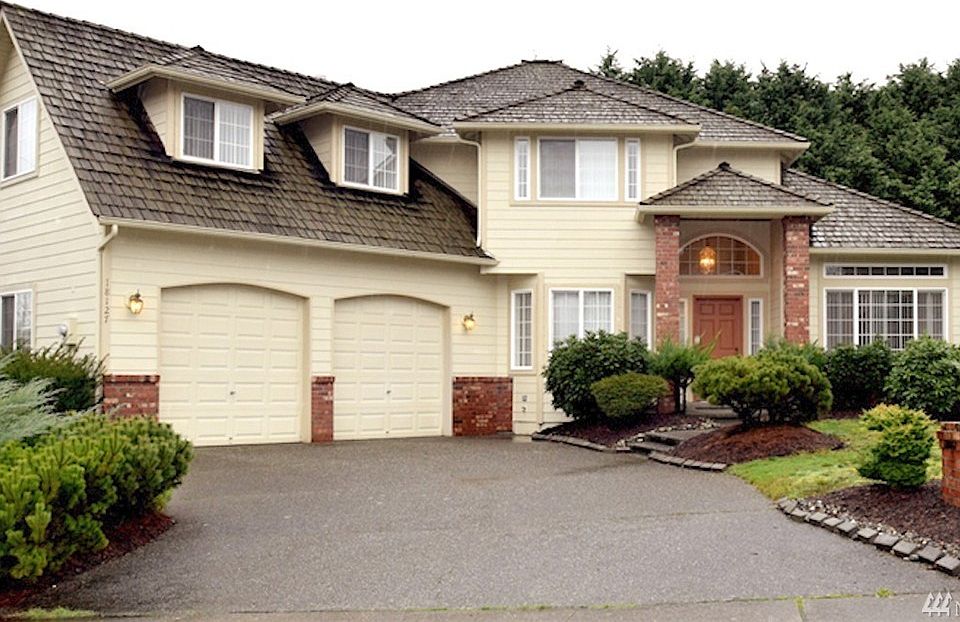 1st image of 18127 15th Ave W