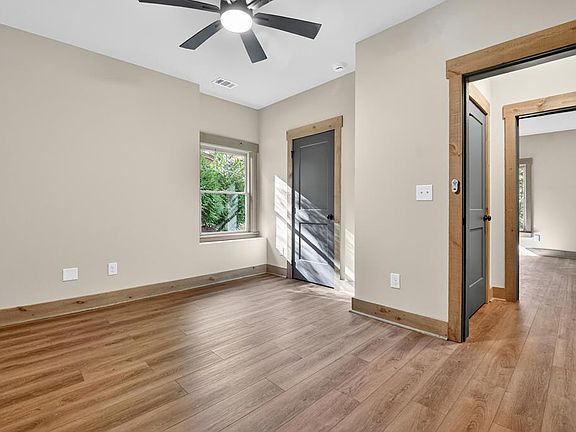 41st image of 382 Pocaset Dr
