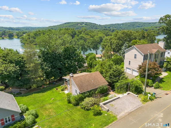12 Longview Drive, Brookfield, CT 06804