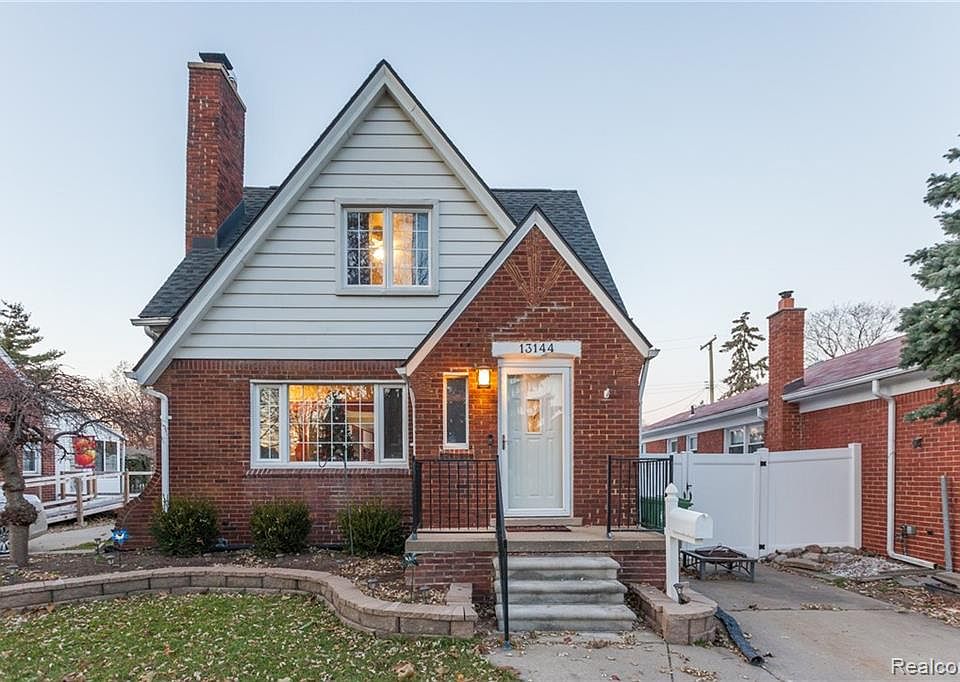 1st image of 13144 Mercier St