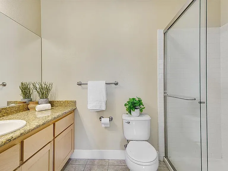 224 Laurel St #B202 — Photo 15