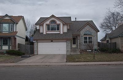 View of the front of the home