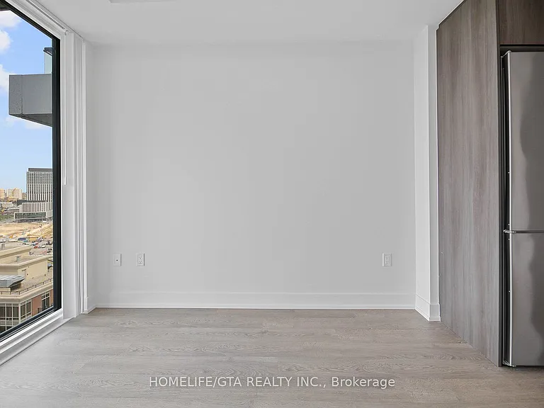 20 Inn On The Park Dr #1838 — Photo 12