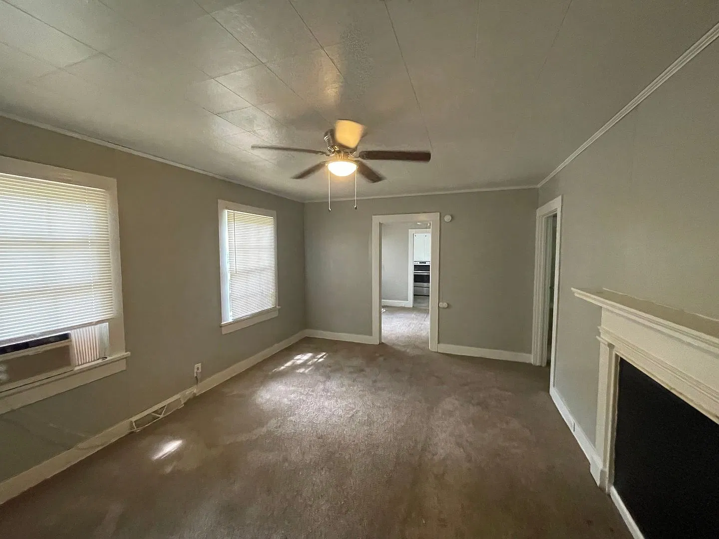 Coming Soon! Huge 3 Bedroom House! — Photo 2