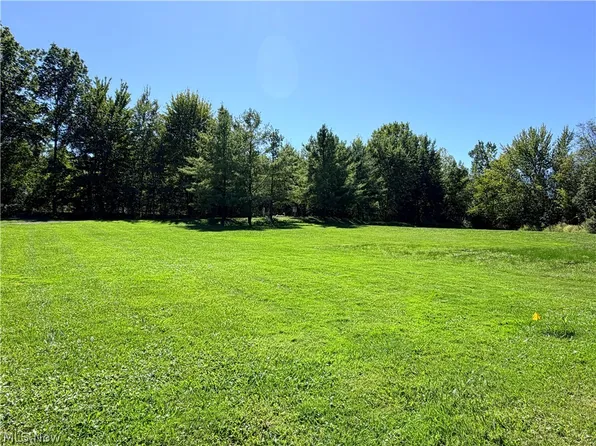 7 Tami Ct, Cortland, OH 44410