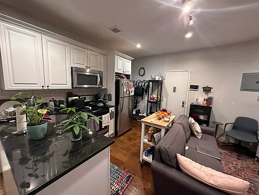 Rented by Massada Home Sales Inc | media 5