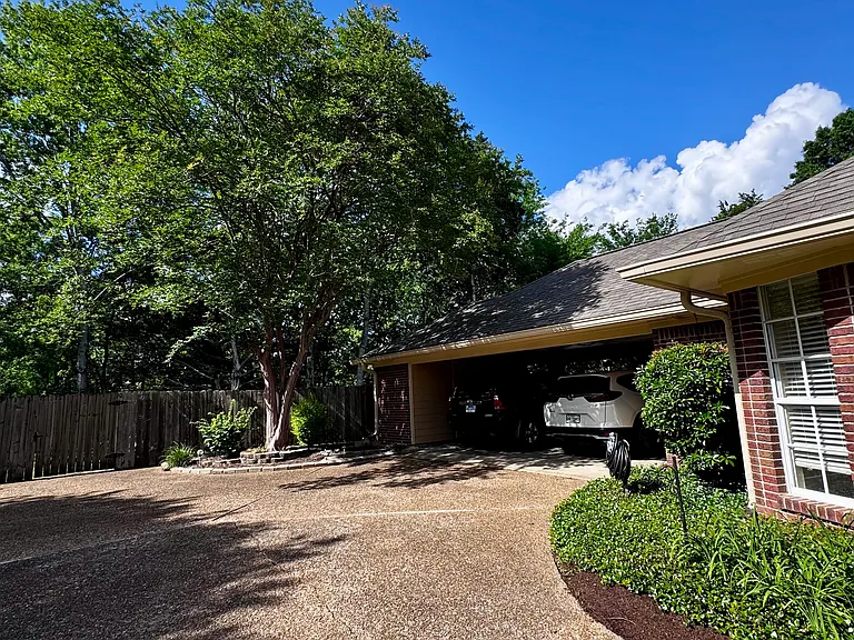 602 Huntington Dr — Photo 13