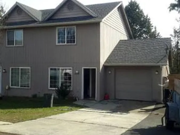 1418 NE Whisper Ridge Dr, Bend, OR 97701