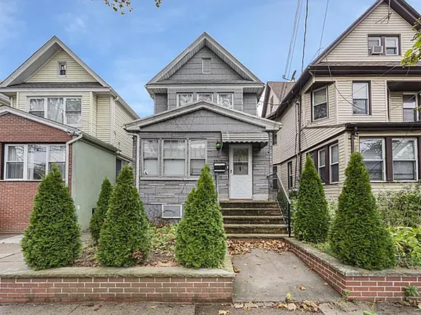 8456 123rd St, Kew Gardens, NY 11415