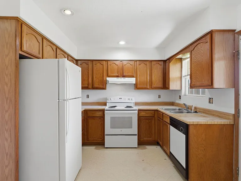 126 W Terrace Ct — Photo 10