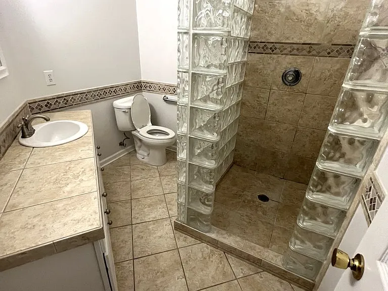 829 Ruffin St — Photo 8