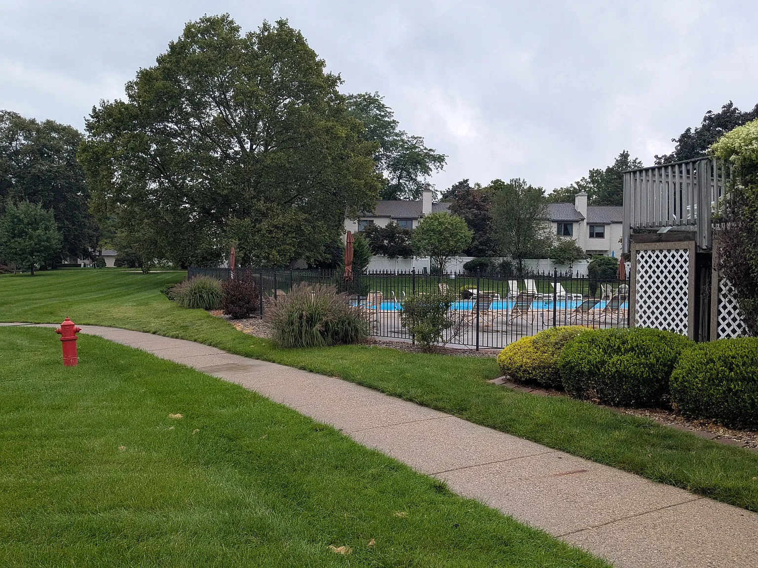 1 bed, 650 sqft, $1,300 — Photo 2