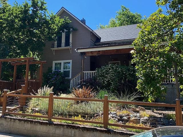 355 High St #1/2, Ashland, OR 97520 | Zillow