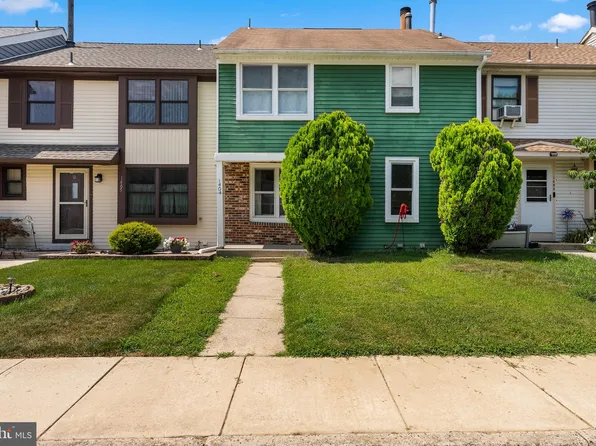 1404 Arrowwood Ct, Marlton, NJ 08053