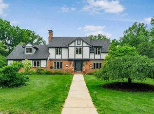 1375 Wren Ln, Powell, OH