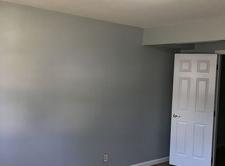 14 Lowell St, Iselin, NJ 08830