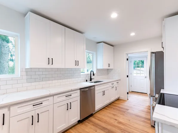 12053 Hiram Pl NE Unit A, Seattle, WA 98125