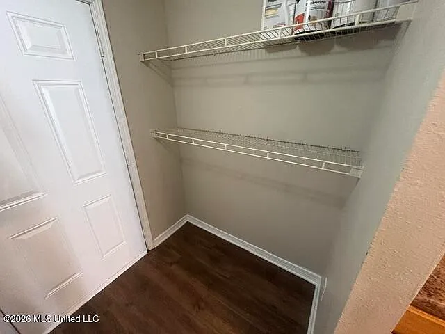 17212 Avondale Cir — Photo 13