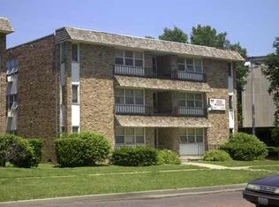 106 E Healey St, Champaign, IL 61820