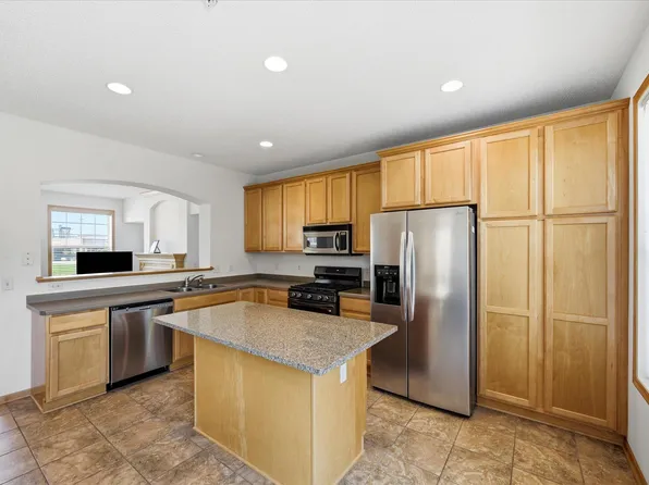 8262 Labont Way #5, Eden Prairie, MN 55344