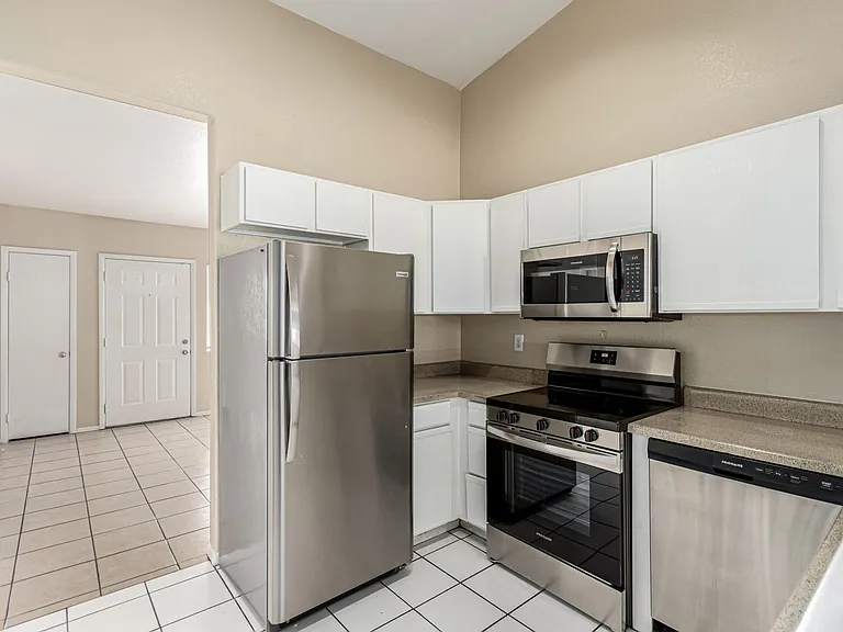 3873 Soda Springs Dr — Photo 10