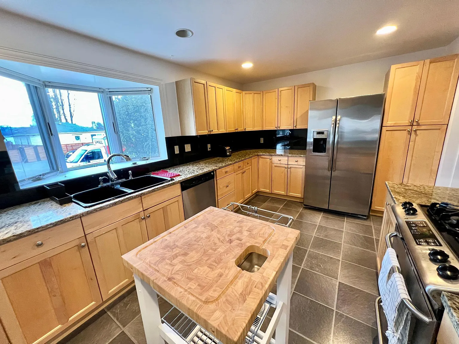 1 bed, 350 sqft, $875 — Photo 3