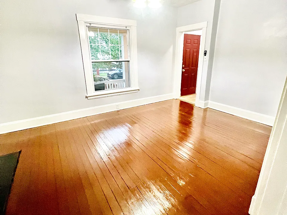 129 W 33rd St