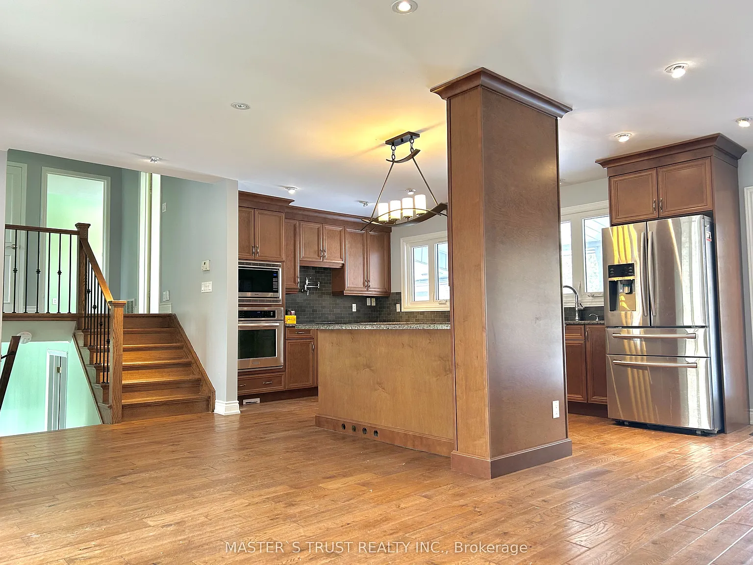 4 bed, $3,900 — Photo 4