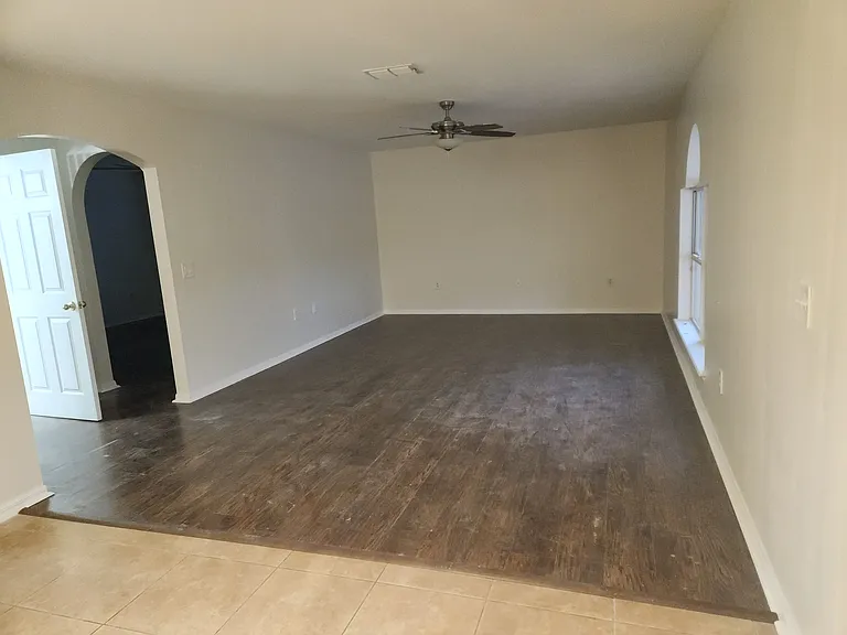 6322 Gondola Dr — Photo 7