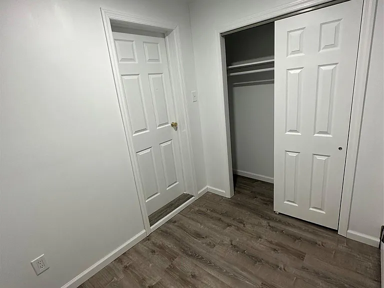 8 Leach St #1 — Photo 9