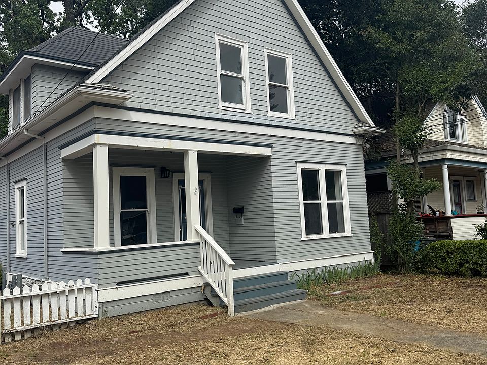 1st image of 743 Beaver St