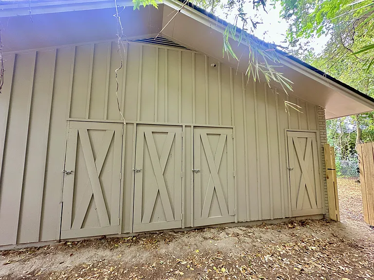 303 E Ann St #A — Photo 10