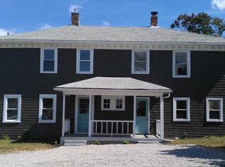 31 Epworth Ave, West Warwick, RI 02893