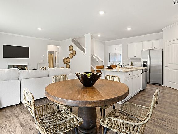 7th image of this home