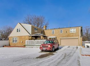 29 S Iowa Ave, Addison, IL 60101