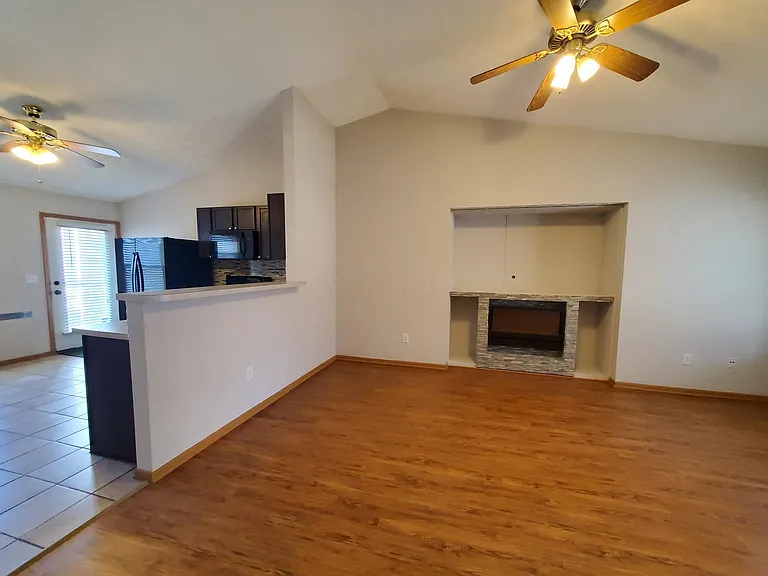 1803 Canopy Ln — Photo 11