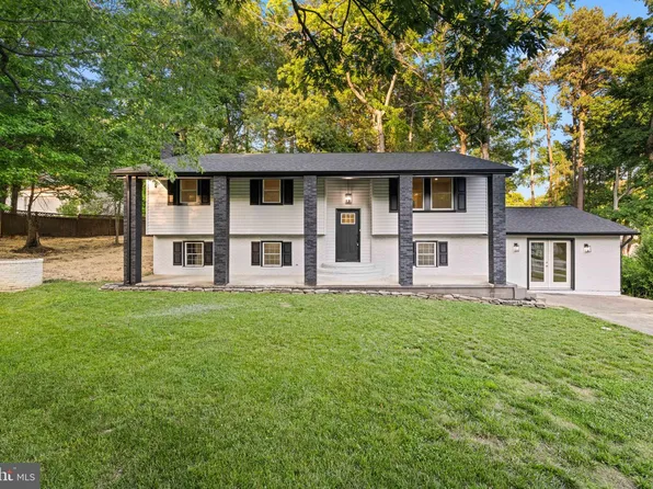21428 Morris Dr, Lexington Park, MD 20653