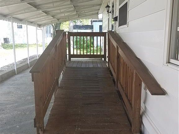 2nd image of 10898 Pomona St