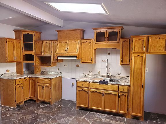 3rd image of 244 Yolanda Dr