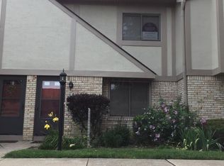 1926 Rockdale Dr, Columbus, OH 43229