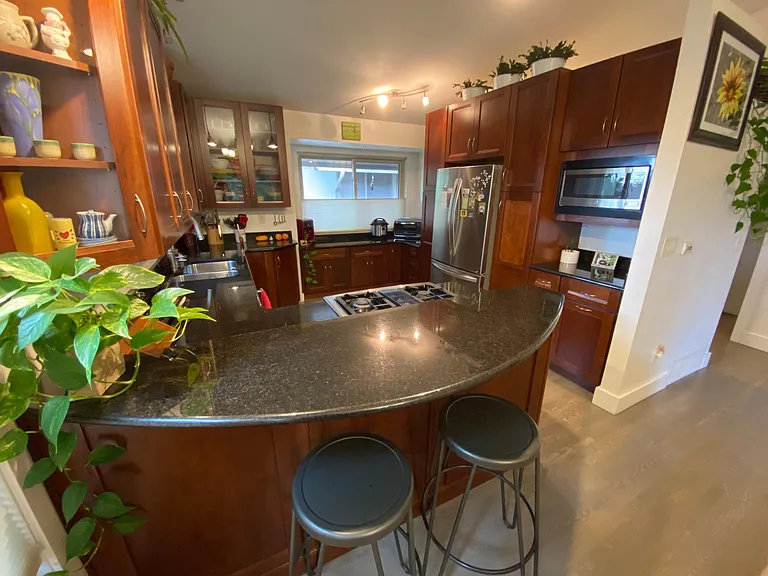 3170 Eastwood Ct — Photo 20