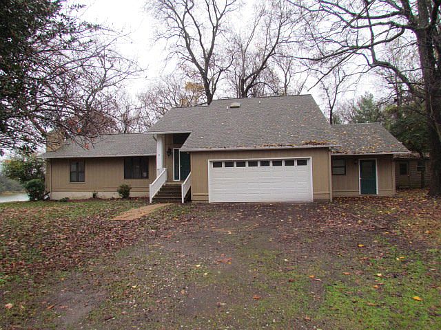 1st image of 36 Thomas Ct