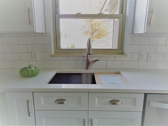 2nd image of 20144 Hilliard Blvd #2