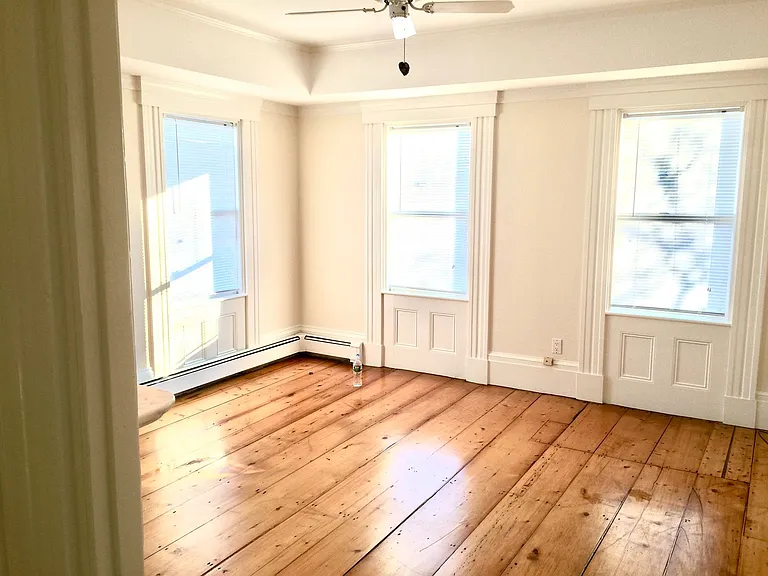 25-25 School St #A — Photo 10