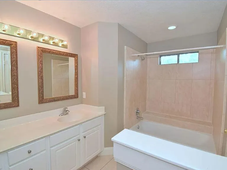 504 Texas St #B — Photo 17