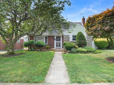 15 Koeppel Place, Hempstead, NY, 11550