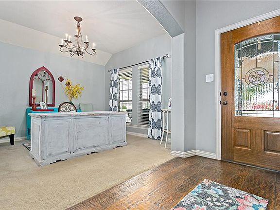 4th image of 606 Wisteria Dr